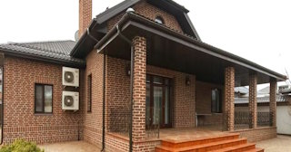 Строительство домов из кирпича с мансардой в Ленинске-Кузнецком | от 3575 рублей